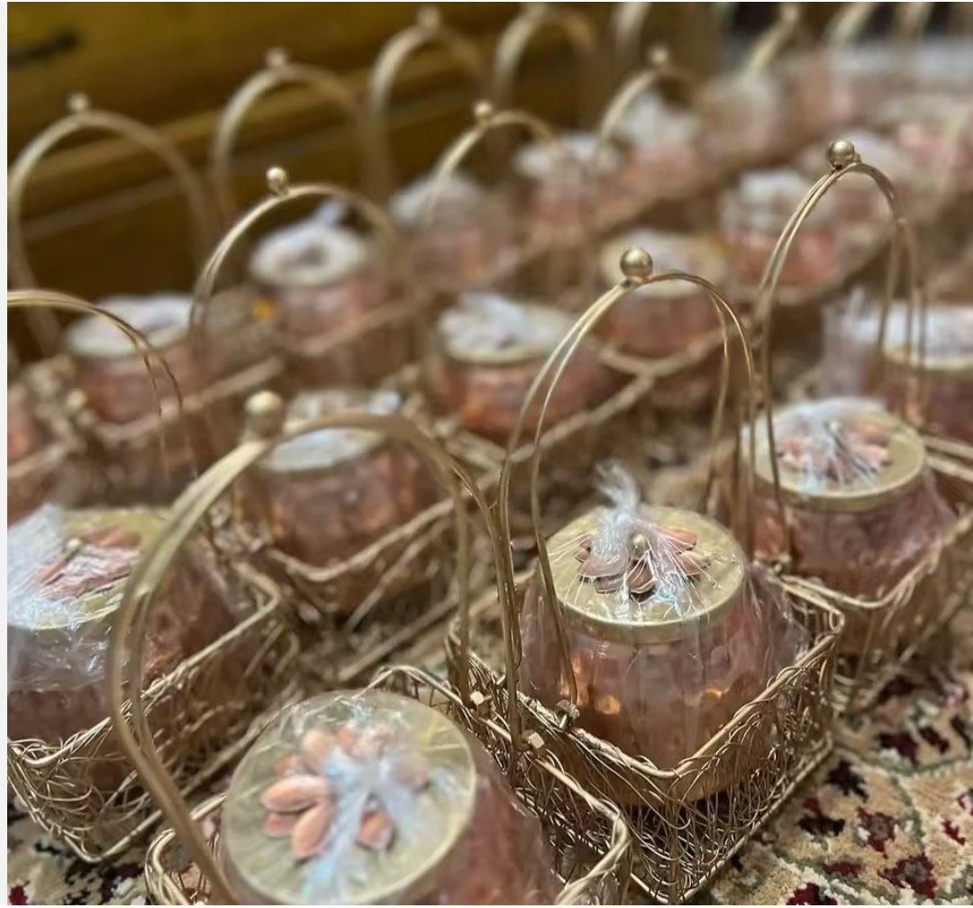 Hammered Metal Jars 4 Inch with Lid Storage Jar for Wedding Gifts Baby Shower Return Gifts Candy Sweet Box