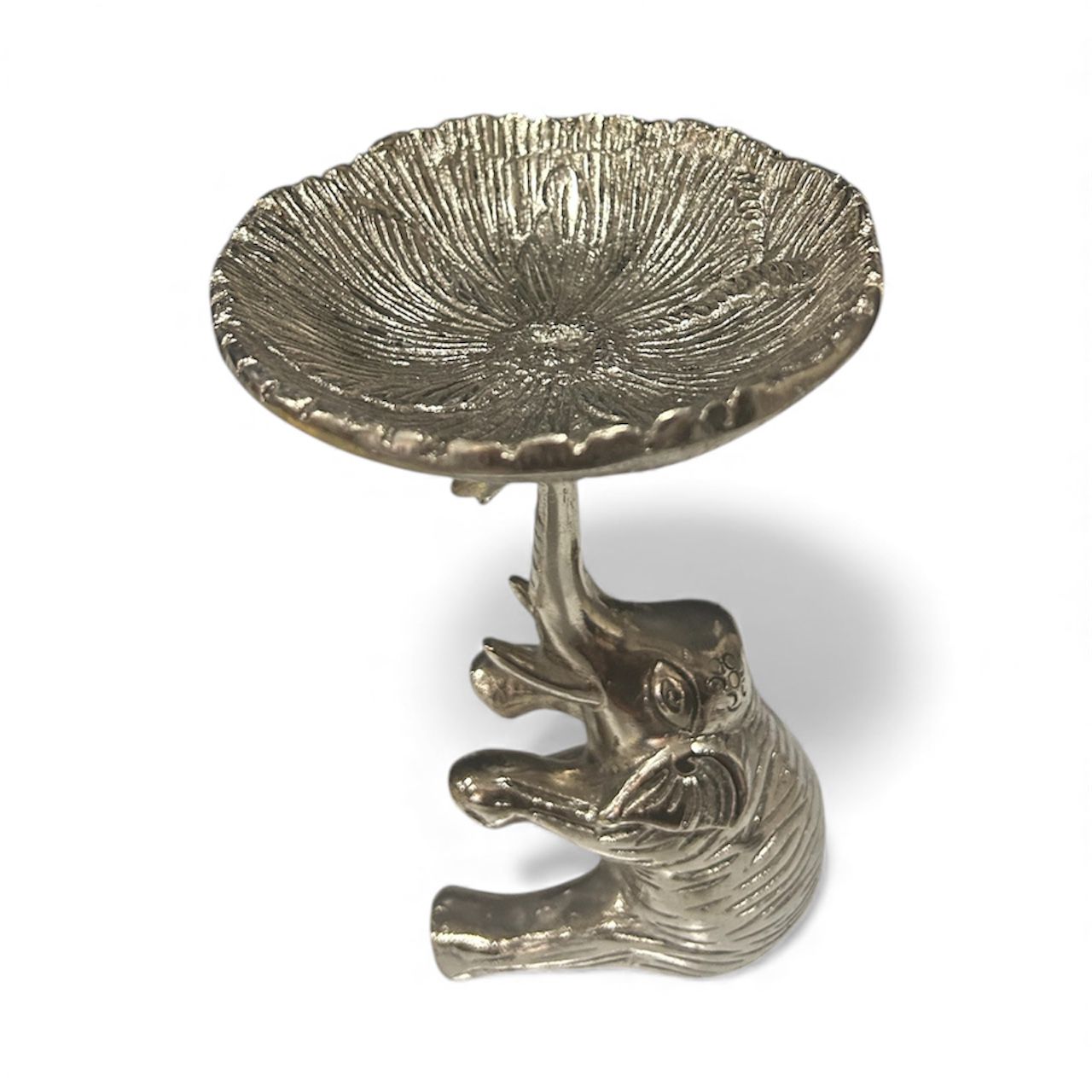 Silver Elephant Decorative Stand – Whimsical Elegance with Artistic Charm