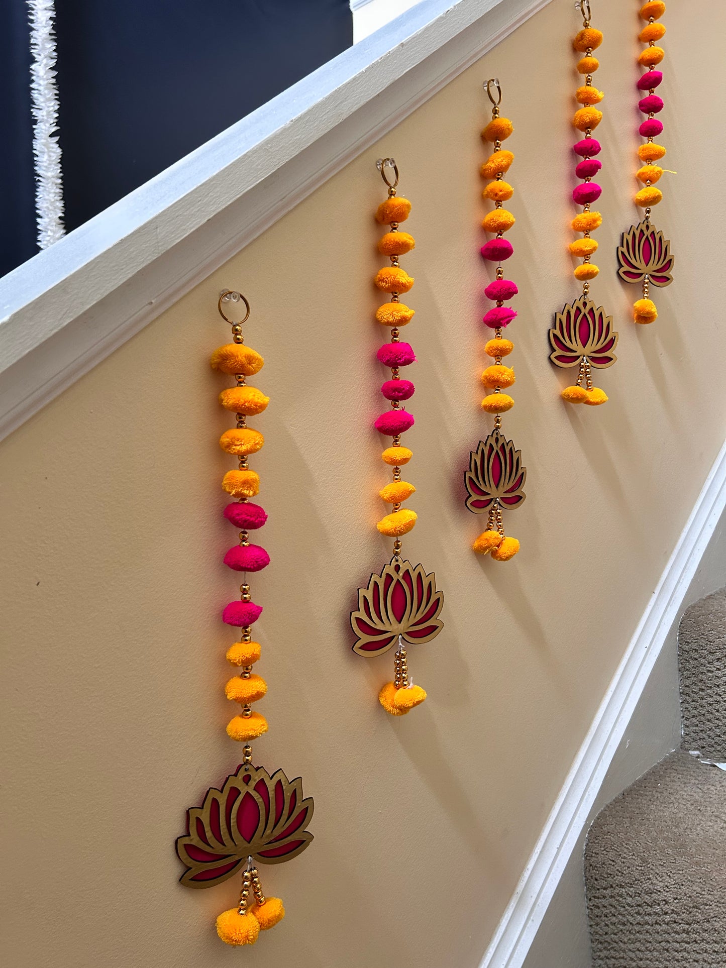 Pom-Pom Lotus Hanging