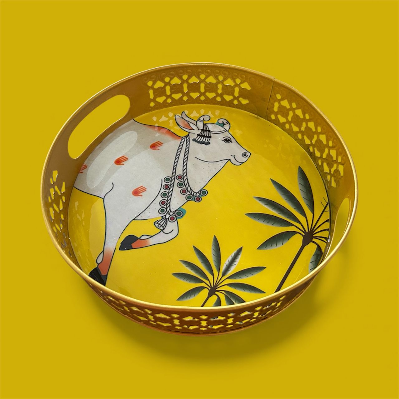 Divine Kamdhenu Art Round Serving Tray – Premium Metal Décor 6"